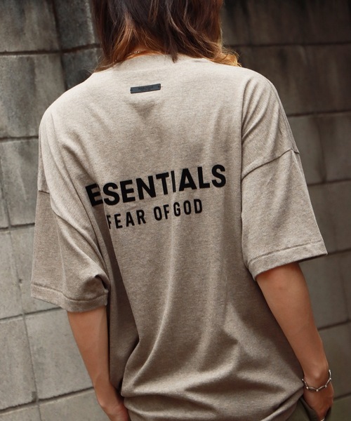 FOG ESSENTIALS(エフオージーエッセンシャルズ)の「FOG ESSENTIALS/エッセンシャルズ CLASSIC FIT SS TEE Tシャツ(Tシャツ/カットソー・メンズ・ブラック/グレー・S/M/L/XL)」の21枚目の写真