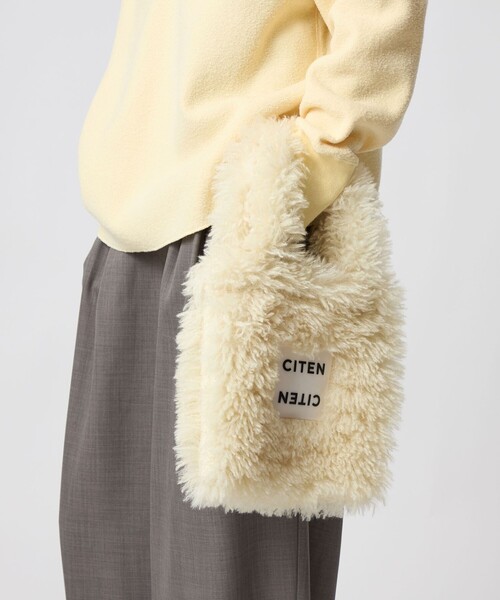 CITEN(シテン)の「<CITEN>モコモコトートバッグS(トートバッグ・レディース・ライトブルー/クリーム/ダークブラウン/ダークグレー・FREE)」の3枚目の写真