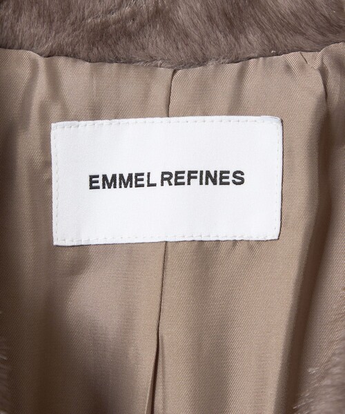 EMMEL REFINES（エメルリファインズ）の「＜EMMEL REFINES＞EM フェイクファー ミディアム コート（ステンカラーコート・レディース・ダークブラウン/モカ・M/S）」の18枚目の写真