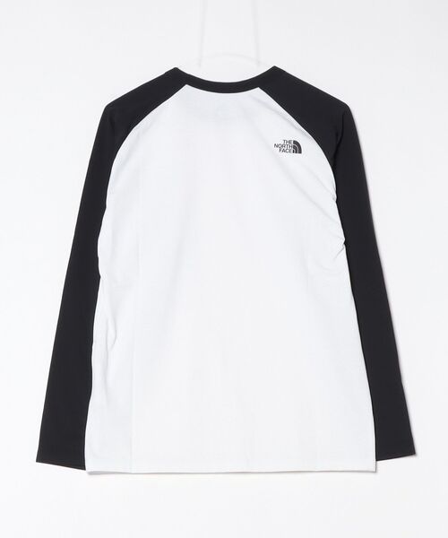 THE NORTH FACE(ザノースフェイス)の「ザ ノース フェイス THE NORTH FACE L/S ES Baseball Tee_ロングスリーブイーエスベースボールティー(Tシャツ/カットソー・メンズ・グレー系その他/ホワイト×ブラック/グレー・LL/M/L/S)」の4枚目の写真