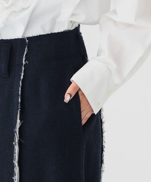 maturely（マチュアリー）の「【1/15再値下げ】maturely / リサイクルウール カットオフ スラックス（スラックス・レディース・ブラウン/ネイビー・1/0）」の12枚目の写真