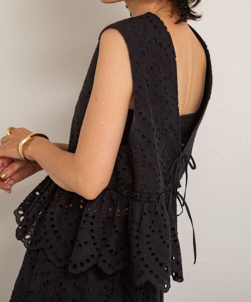 NOLLEY’S（ノーリーズ）の「【MAQWEL/マクウェル】《セットアップ対応》ウォッシャブルエンブロイダリーレースベスト（ベスト・レディース・オフホワイト/ブラック・FREE）」の19枚目の写真