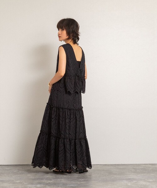 NOLLEY’S（ノーリーズ）の「【MAQWEL/マクウェル】《セットアップ対応》ウォッシャブルエンブロイダリーレースベスト（ベスト・レディース・オフホワイト/ブラック・FREE）」の22枚目の写真