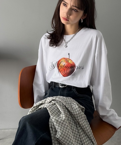 Java(ジャバ)の「《JaVaジャバコラボ》綿100% フレッシュに、スタイリッシュに。アップルメッセージTシャツ(長袖)(Tシャツ/カットソー・メンズ・ホワイト/チャコール・SMALL/MEDIUM/LARGE)」の1枚目の写真