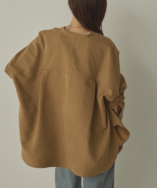 hunch(ハンチ)の「【WEB限定/別注】スウェードライク バンドカラーオーバーサイズシャツ(シャツ/ブラウス・レディース・ライトブラック/ダークブラウン/ダークベージュ/アイボリー・FREE)」の11枚目の写真