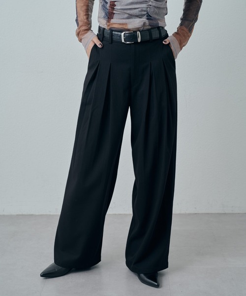 Lui's（ルイス）の「フロントタックデザインスラックスパンツ（スラックス・レディース・ブラック/グレー・38/36）」の4枚目の写真