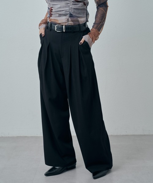 Lui's（ルイス）の「フロントタックデザインスラックスパンツ（スラックス・レディース・ブラック/グレー・38/36）」の3枚目の写真