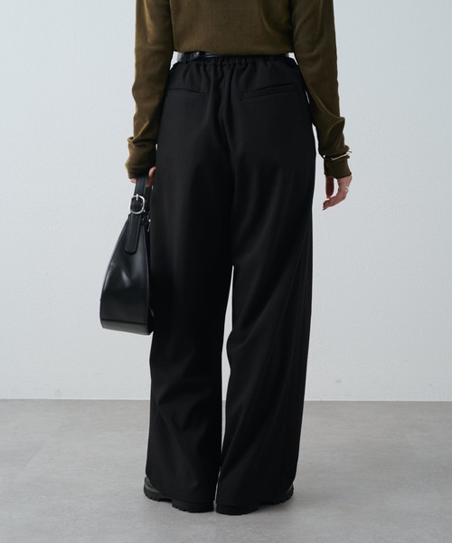 Lui's（ルイス）の「フロントタックデザインスラックスパンツ（スラックス・レディース・ブラック/グレー・38/36）」の17枚目の写真