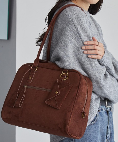 セール】2WAY マルチポケットアクセントチャーム ボストンバッグ