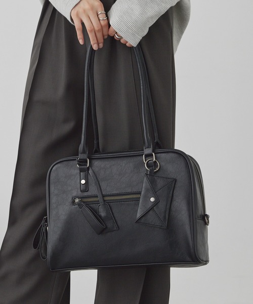 MONO-MART（モノマート）の「2WAY マルチポケットアクセントチャーム ボストンバッグ/ショルダーバッグ（ボストンバッグ・レディース・キャメル/ブラウン/ダークブラウン/ブラック/ワイン・FREE）」の17枚目の写真