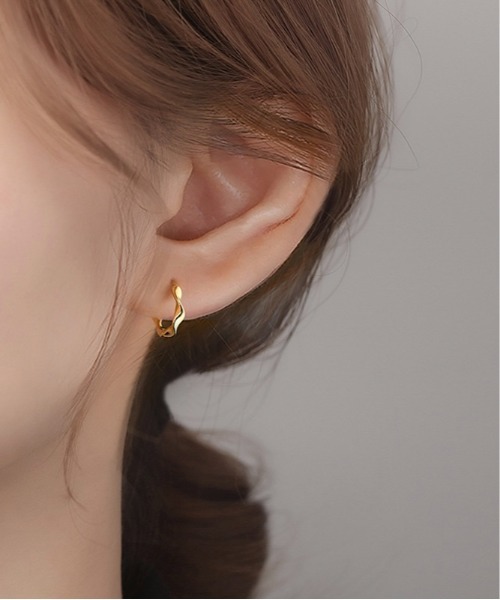 Burner(バーナー)の「【blatto 925silver】シルバー925 モビウスループ フープピアス esm-pierce-15-19【RBTS】(ピアス(両耳用)・メンズ・シルバー/ゴールド・FREE)」の4枚目の写真