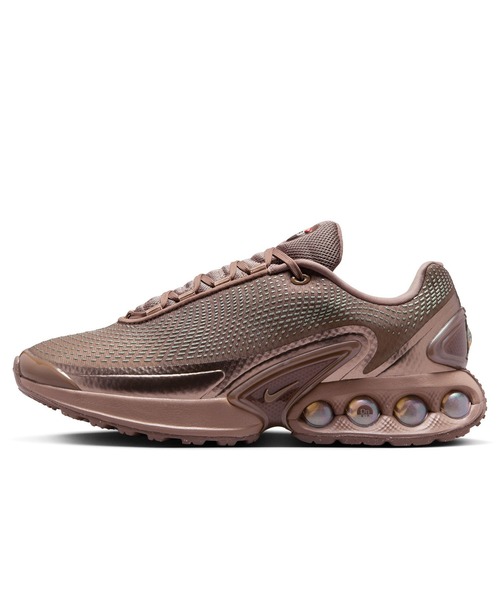 NIKE(ナイキ)の「NIKE WMNS AIR MAX DN HV4861-201(スニーカー・レディース・ブラウン・24cm/24.5cm/23.5cm)」の1枚目の写真