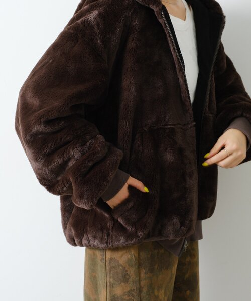 WHIMSIC（ウィムジック）の「【UNISEX】ファーアクティブジャケット（パーカー・メンズ・ブラウン・FREE）」の17枚目の写真