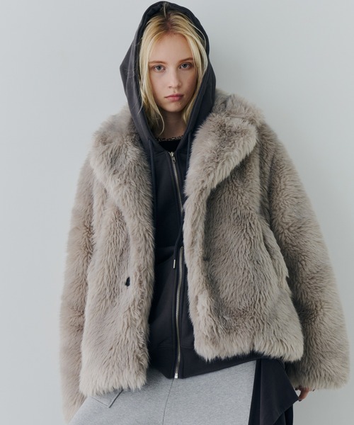 aiver ファーコート AIVER（アイバー）の「AIVER ショートフェイクファーコート