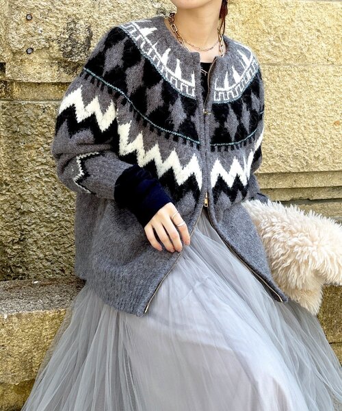 DouDou（ドゥドゥ）の「ノルディック柄ジップニットカーディガン（カーディガン/ボレロ・レディース・アイボリー/グレー・FREE）」の19枚目の写真