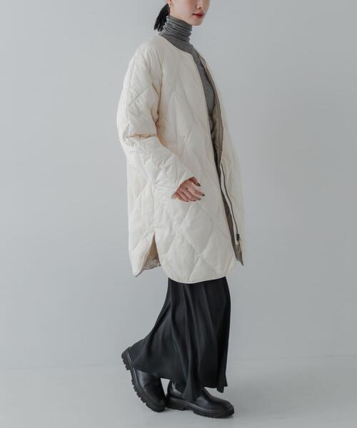 URBAN RESEARCH（アーバンリサーチ）の「『Sサイズ/WEB限定』コクーンキルティングロングダウン（ダウンジャケット/コート・レディース・ブラック/オフホワイト/ブラウン・SMALL/FREE）」の7枚目の写真