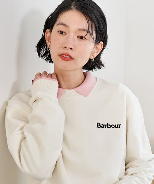 FREAK'S STORE(フリークスストア)の「Barbour × FREAK'S STORE/バブアー 別注 ALLEN BY CREW NECK SWEAT SHIRT/別注 ロゴスウェット(スウェット・レディース・グレー/ブラック/ホワイト・SMALL/MEDIUM)」の2枚目の写真