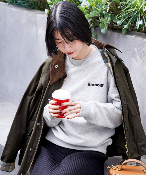 FREAK'S STORE(フリークスストア)の「Barbour × FREAK'S STORE/バブアー 別注 ALLEN BY CREW NECK SWEAT SHIRT/別注 ロゴスウェット(スウェット・レディース・グレー/ブラック/ホワイト・SMALL/MEDIUM)」の19枚目の写真