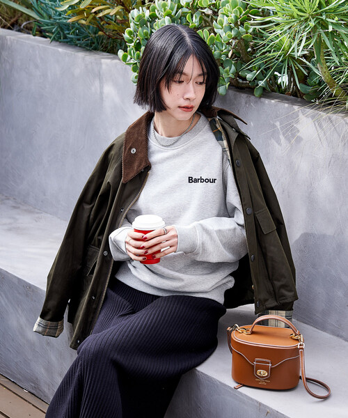 FREAK'S STORE(フリークスストア)の「Barbour × FREAK'S STORE/バブアー 別注 ALLEN BY CREW NECK SWEAT SHIRT/別注 ロゴスウェット(スウェット・レディース・グレー/ブラック/ホワイト・SMALL/MEDIUM)」の21枚目の写真