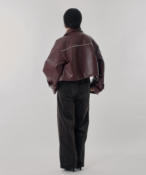 Perushu(ペルーシュ)の「センタープレスタックストレートコーデュロイワイドパンツ(その他パンツ・レディース・ブラウン/アイボリー/チャコールグレー・SMALL/MEDIUM)」の11枚目の写真
