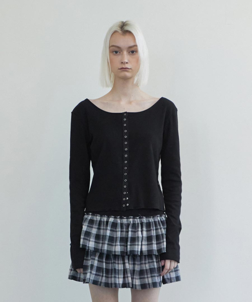 RENSE(レンセ)の「Line Snap Long Sleeve Black(Tシャツ/カットソー・レディース・その他・FREE)」の2枚目の写真