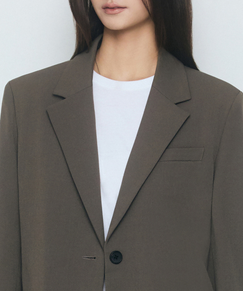 MUSINSA STANDARD WOMAN(ムシンサスタンダードウーマン)の「レディース特大ブレザー【カーキブラウン】(テーラードジャケット・レディース・その他・SMALL/MEDIUM/LARGE/X-LARGE/X-SMALL)」の6枚目の写真