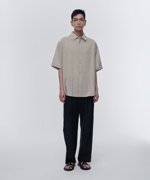 MUSINSA STANDARD（ムシンサスタンダード）の「クーリングディープタックワイドバンディングパンツ[ブラック]（スラックス・メンズ・その他・40/38/42/36/34/32/30/26/28）」の2枚目の写真