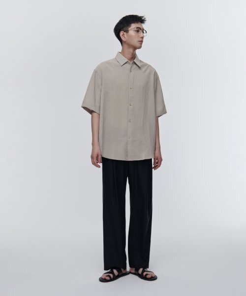 MUSINSA STANDARD（ムシンサスタンダード）の「クーリングディープタックワイドバンディングパンツ[ブラック]（スラックス・メンズ・その他・40/38/42/36/34/32/30/26/28）」の3枚目の写真
