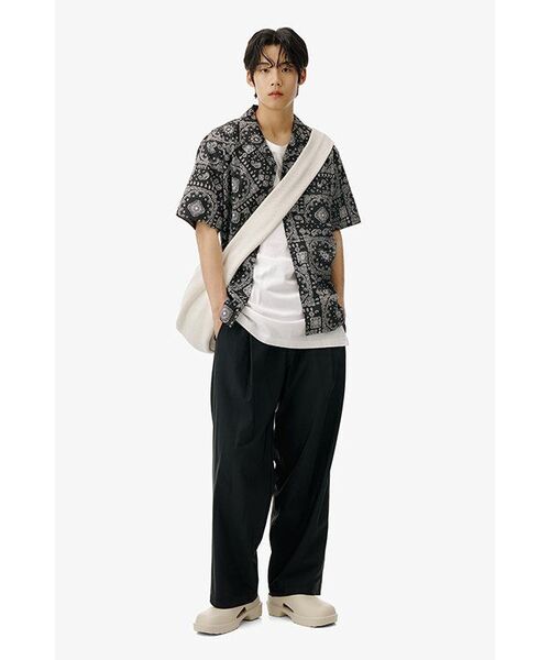 MUSINSA STANDARD（ムシンサスタンダード）の「クーリングディープタックワイドバンディングパンツ[ブラック]（スラックス・メンズ・その他・40/38/42/36/34/32/30/26/28）」の16枚目の写真