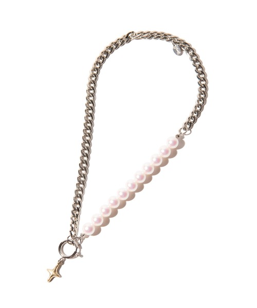 glamb(グラム)の「Asymmetry Pearl Necklace / アシンメトリーパールネックレス(ネックレス・メンズ・シルバー・FREE)」の1枚目の写真