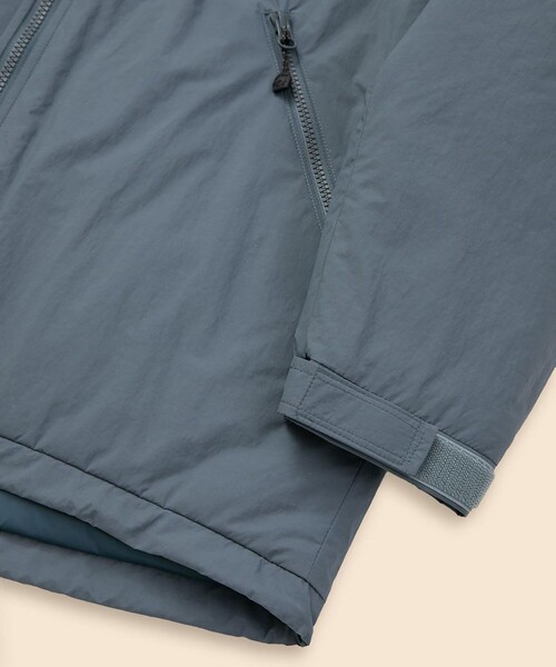 BROOKS BROTHERS(ブルックスブラザーズ)の「ナイロン フーデッド パッファージャケット(ナイロンジャケット・メンズ・ブルー/ブラック・MEDIUM/SMALL/LARGE)」の11枚目の写真