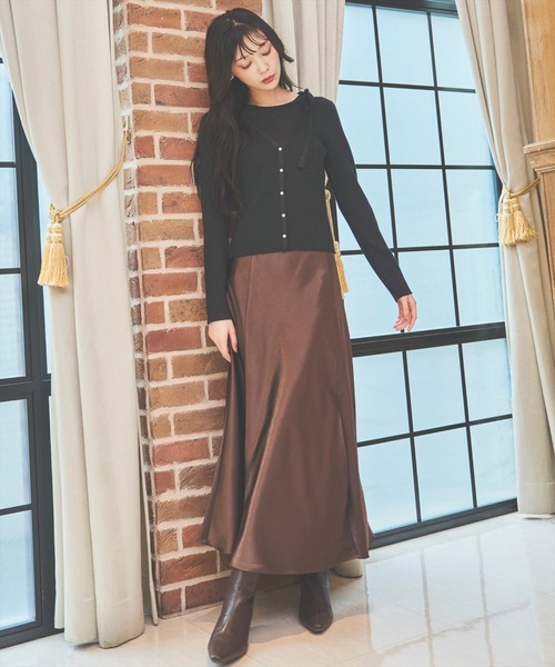 AND COUTURE(アンドクチュール)の「サテンバイアススカート(スカート・レディース・ブラウン/ベージュ/チャコールグレー・MEDIUM/SMALL)」の13枚目の写真