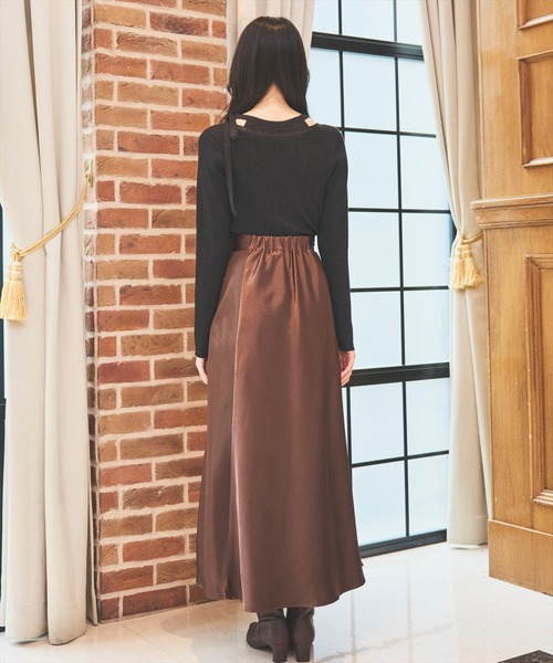 AND COUTURE(アンドクチュール)の「サテンバイアススカート(スカート・レディース・ブラウン/ベージュ/チャコールグレー・MEDIUM/SMALL)」の14枚目の写真