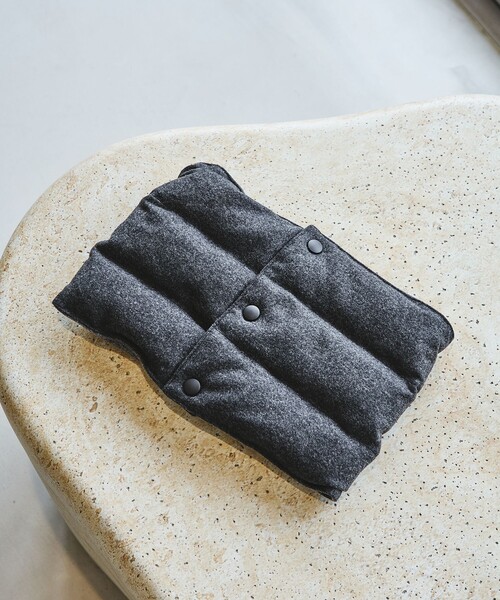 COBMASTER（コブマスター）の「【別注】＜COBMASTER＞GLR グレー ダウン ネックウォーマー（ネックウォーマー/スヌード・メンズ・ダークグレー・FREE）」の2枚目の写真