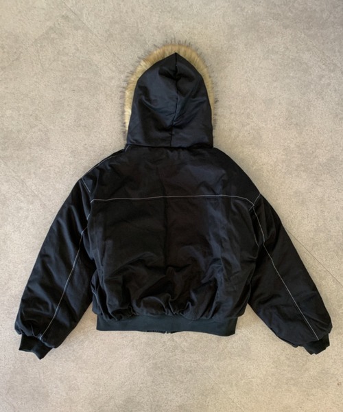 lilful（リルフル）の「【ファー取り外し可能】ステッチデザイン フェイクファー ボア裏地付き オーバーサイズ ダウンブルゾン（ブルゾン・レディース・カーキ/ブラック・M/L）」の17枚目の写真