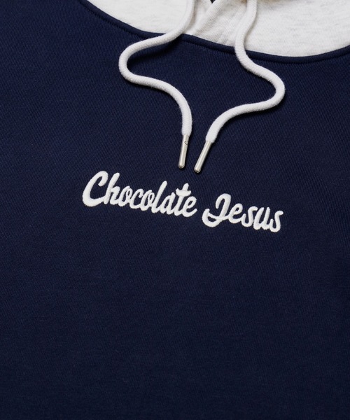 Chocolate Jesus (チョコレートジーザス )の「OG LOGO HOODIE(パーカー・メンズ・アッシュ/ネイビー/ブラウン・SMALL/MEDIUM/LARGE/X-LARGE/XX-LARGE)」の4枚目の写真