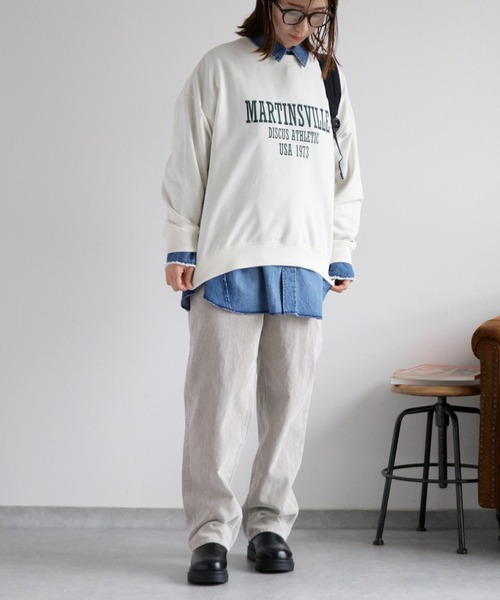 DISCUS ATHLETIC（ディスカス　アスレチック）の「〈ドラマ着用商品〉【DISCUS ATHLETIC】裏起毛カレッジロゴスウェット（スウェット・レディース・スミクロ/オートミール/サックスブルー/オフホワイト/レッド/グリーン・FREE）」の9枚目の写真
