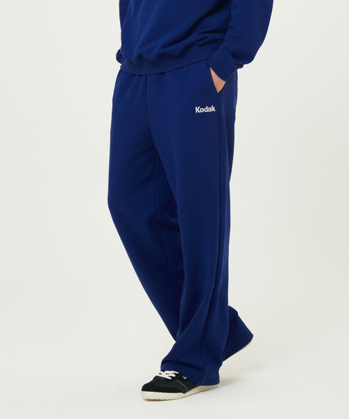 KODAK(コダック)の「レインボーストレートパンツ BLUE(スウェットパンツ・メンズ・その他・X-SMALL/SMALL/MEDIUM/LARGE)」の1枚目の写真