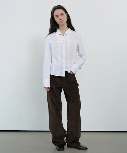 Majournee(マジョネ)の「CORDUROY STRAIGHT PANTS_BROWN(その他パンツ・レディース・その他・SMALL/MEDIUM)」の1枚目の写真