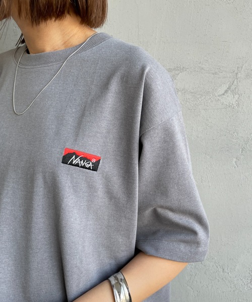 NANGA（ナンガ）の「【WEB先行予約】[NANGA/ナンガ] 別注 ブランドロゴ刺繍 ショートスリーブTシャツ（Tシャツ/カットソー・レディース・チャコール/ブラック/ホワイト・XL/L/M/S）」の21枚目の写真