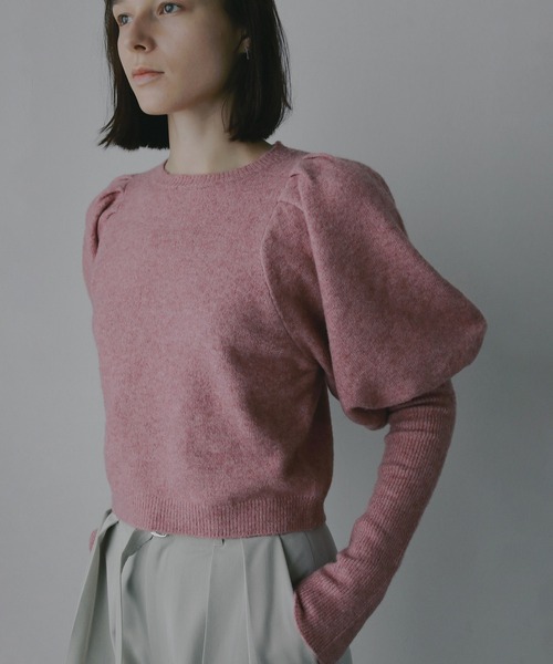 MANOF（マノフ）の「PUFFY SLEEVE KNIT（ニット/セーター・レディース・ブルー/ブラック/ピンク・F）」の3枚目の写真