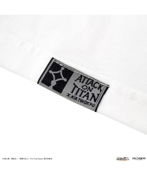 AIR TWOKYO(エアトゥーキョー)の「「進撃の巨人」 The Final SeasonシーンイラストTシャツ 1(EP.66/強襲)(Tシャツ/カットソー・レディース・ホワイト・SMALL/MEDIUM/LARGE/X-LARGE/XX-LARGE)」の4枚目の写真