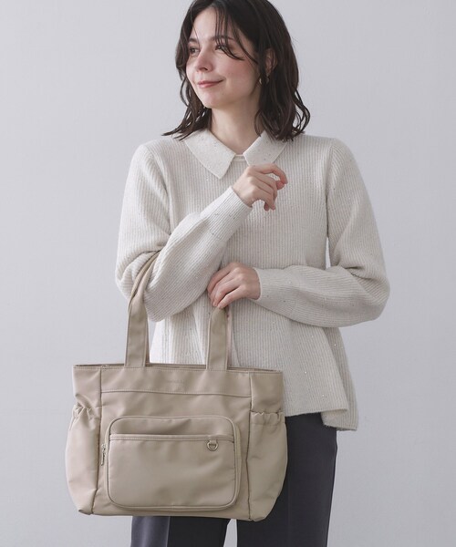 OPAQUE.CLIP（オペークドットクリップ）の「フロントポケット3層デザインBIGトートバッグ【マルチポケット】（トートバッグ・レディース・ベージュ/グレー/ブラック・00）」の3枚目の写真