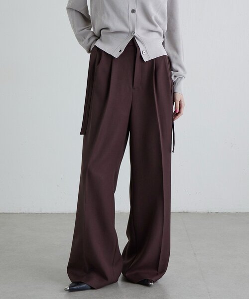 Lui's（ルイス）の「脇ベルトデザイン2タックパンツ（スラックス・レディース・グレー/ブラック/ブラウン・36/38）」の5枚目の写真