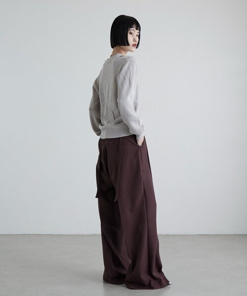 Lui's（ルイス）の「脇ベルトデザイン2タックパンツ（スラックス・レディース・グレー/ブラック/ブラウン・36/38）」の9枚目の写真