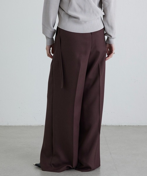 Lui's（ルイス）の「脇ベルトデザイン2タックパンツ（スラックス・レディース・グレー/ブラック/ブラウン・36/38）」の20枚目の写真