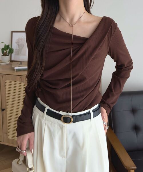 KOBE LETTUCE（コウベレタス）の「[ 裏微起毛 ] ドレープトップス（Tシャツ/カットソー・レディース・ブラック/ブラウン/オフホワイト/チャコール/アイボリー系・M）」の4枚目の写真