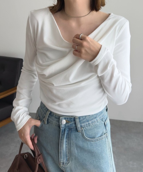 KOBE LETTUCE（コウベレタス）の「[ 裏微起毛 ] ドレープトップス（Tシャツ/カットソー・レディース・ブラック/ブラウン/オフホワイト/チャコール/アイボリー系・M）」の6枚目の写真