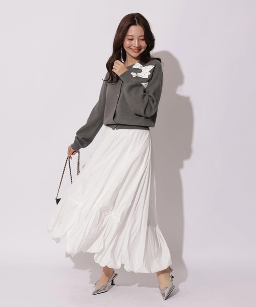 Apuweiser-riche（アプワイザーリッシェ）の「スプリングリボンビジューニットカーディガン（ニット/セーター・レディース・ピンクベージュ/グレー/ホワイト・2）」の6枚目の写真