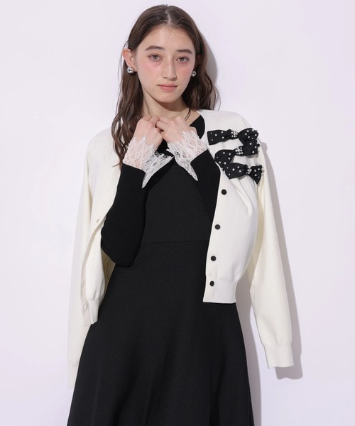 Apuweiser-riche（アプワイザーリッシェ）の「スプリングリボンビジューニットカーディガン（ニット/セーター・レディース・ピンクベージュ/グレー/ホワイト・2）」の15枚目の写真